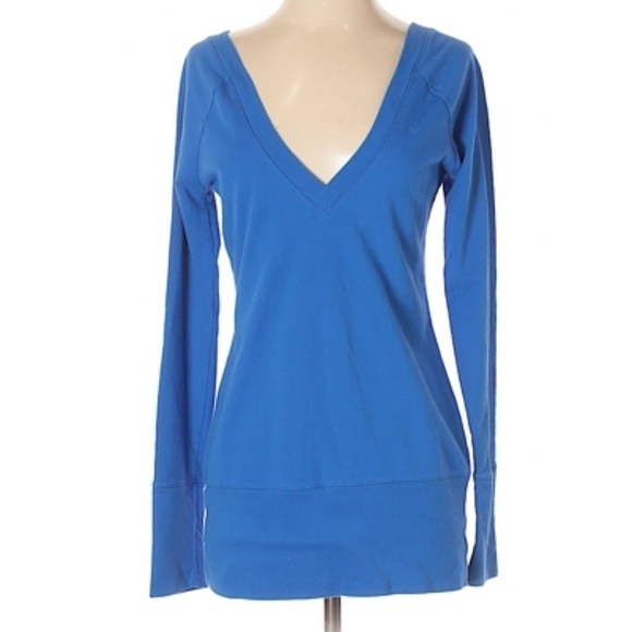 Reebok Long Sleeve - Picture 2 of 4